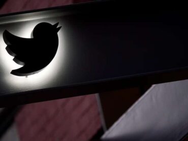 Paid security features at Twitter and Meta spark cybersecurity concerns